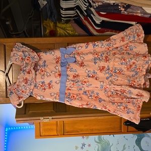 Girls dress